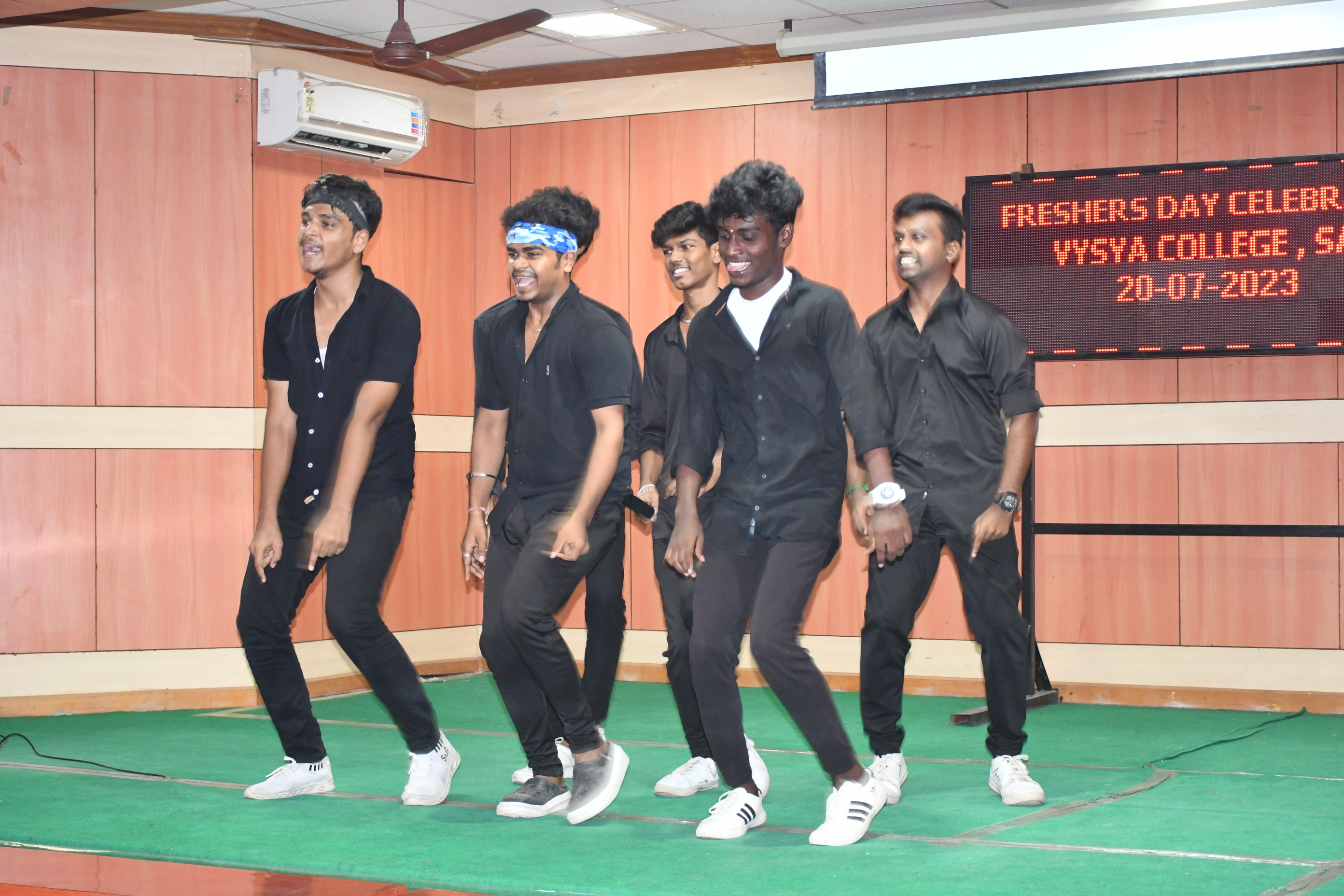 III YEAR BOYS DANCE PERFORMANCE